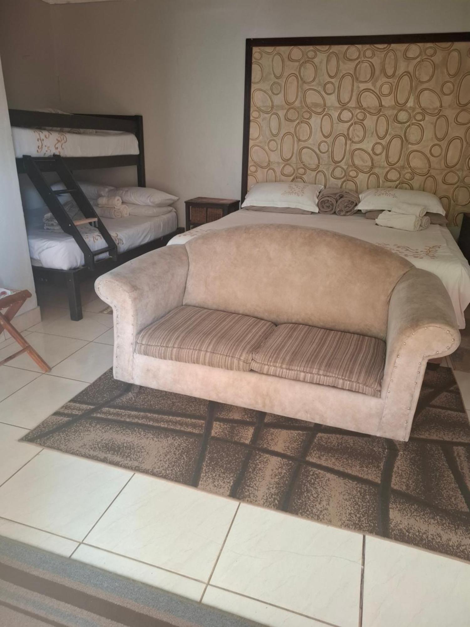 Vicky B Bed And Breakfast Mogwase 외부 사진
