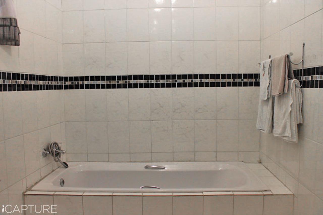 Vicky B Bed And Breakfast Mogwase 외부 사진